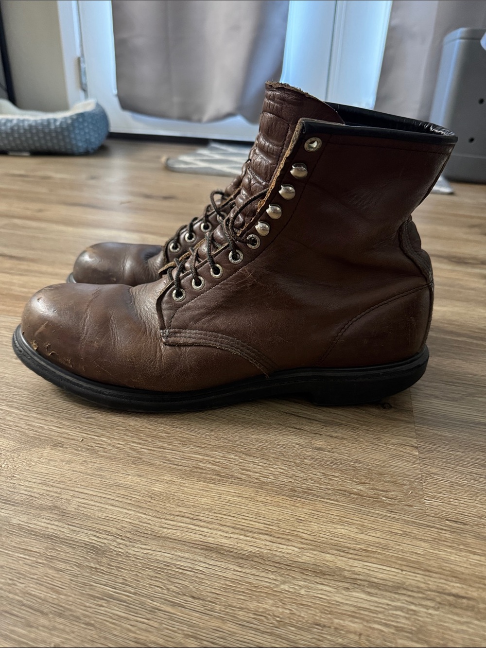 Red Wing Classic Brown Leather Men's Lace-Up Boots Style 2233